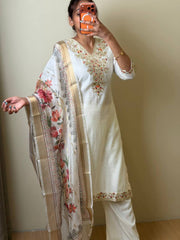 Off White 3pc Kurti Suit