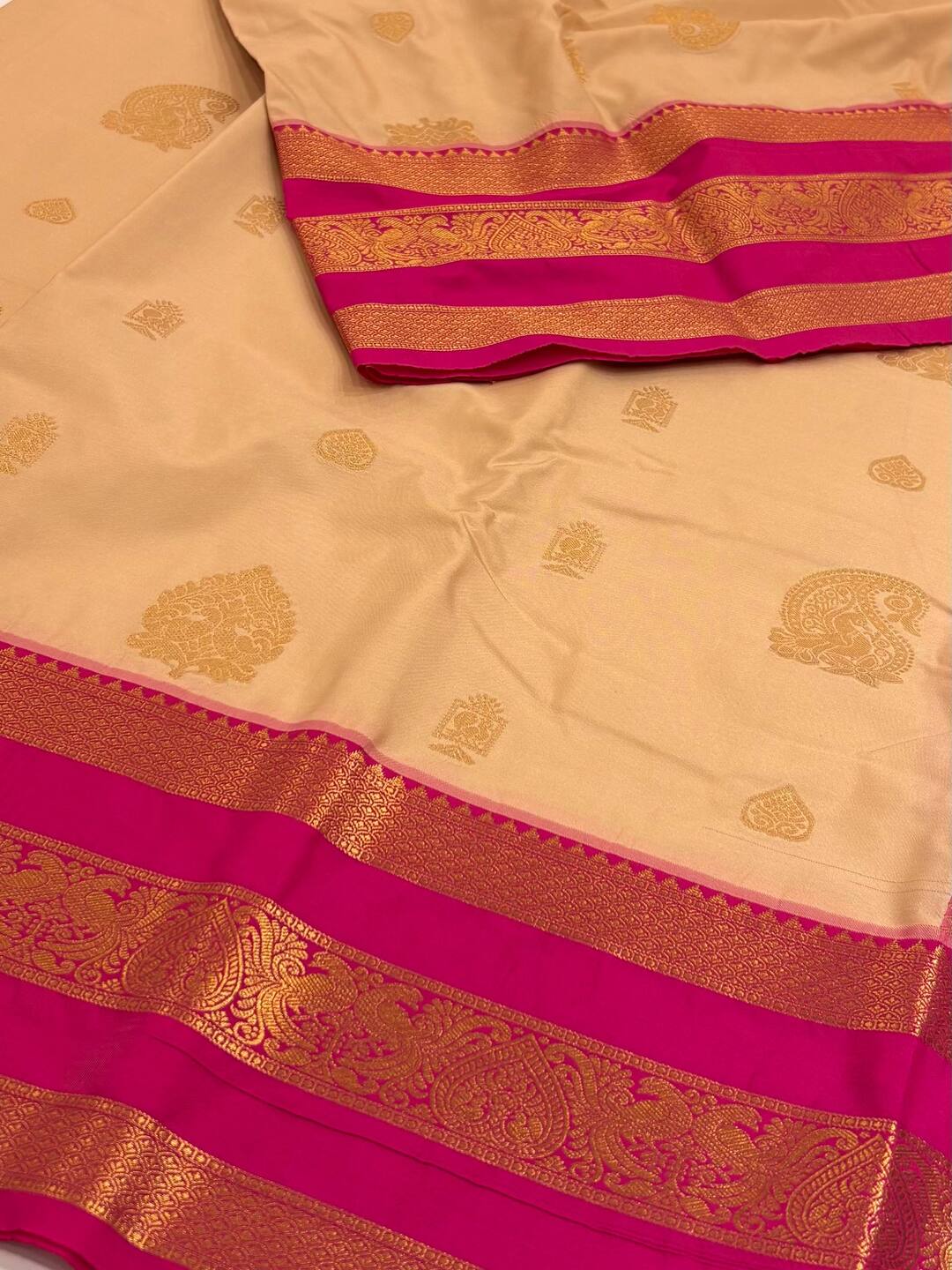 Off White Semi Kanchi Silk Saree