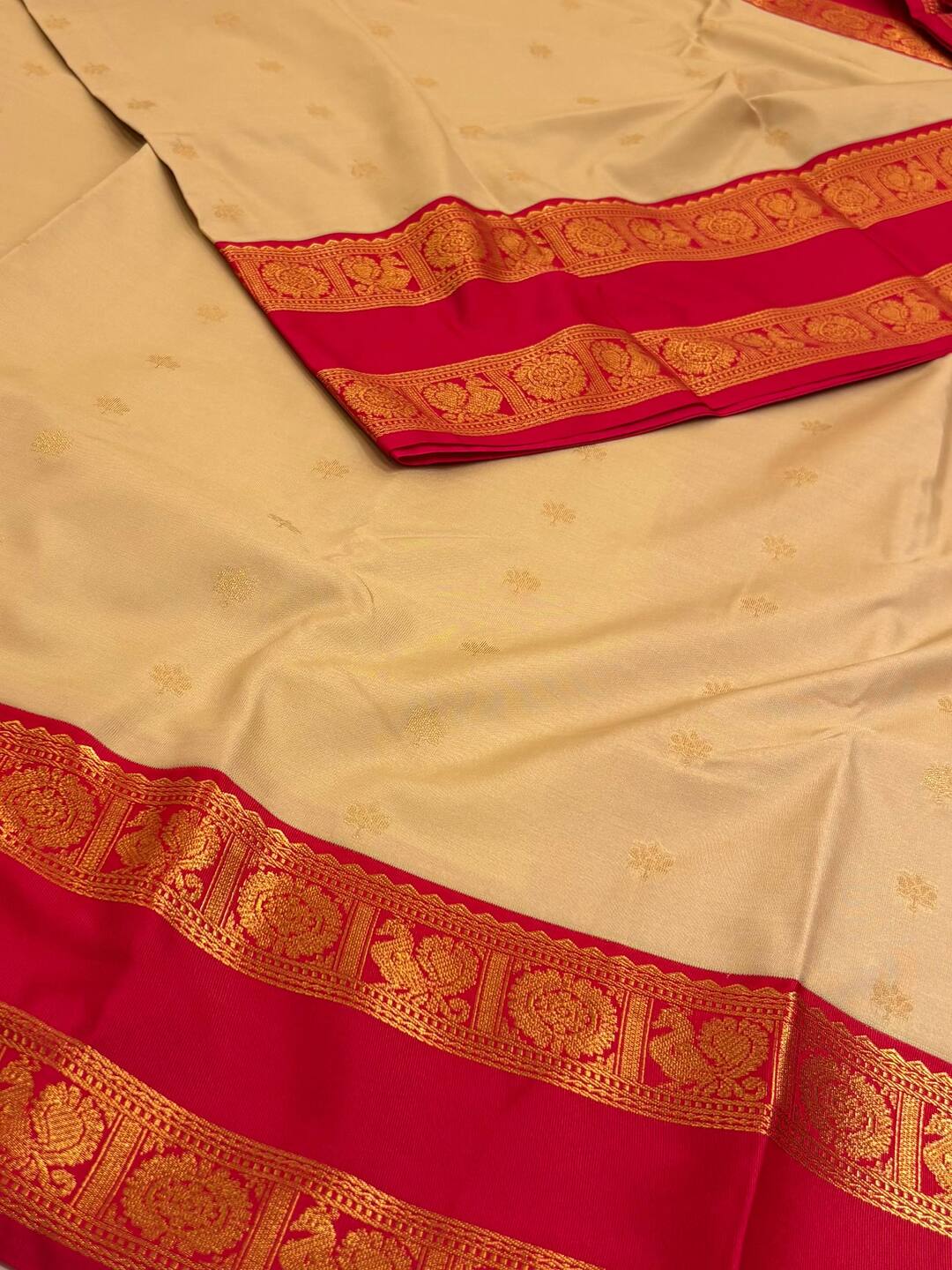 Off White Semi Kanchi Silk Saree