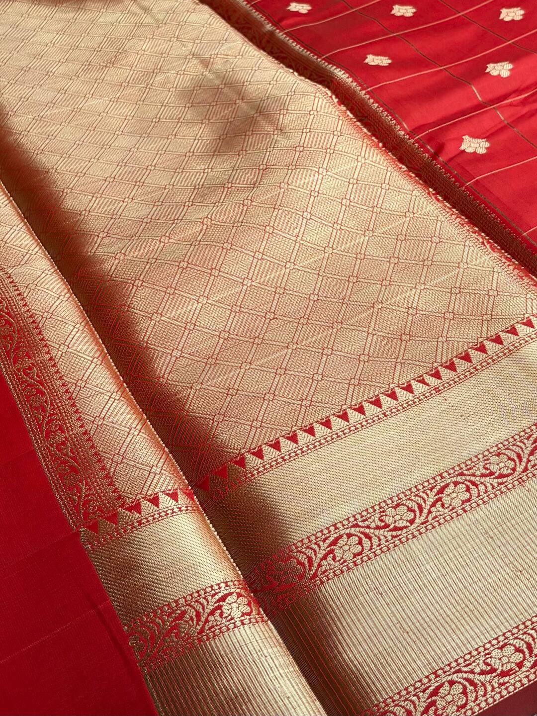Chili Red Checked Cotton Silk Saree