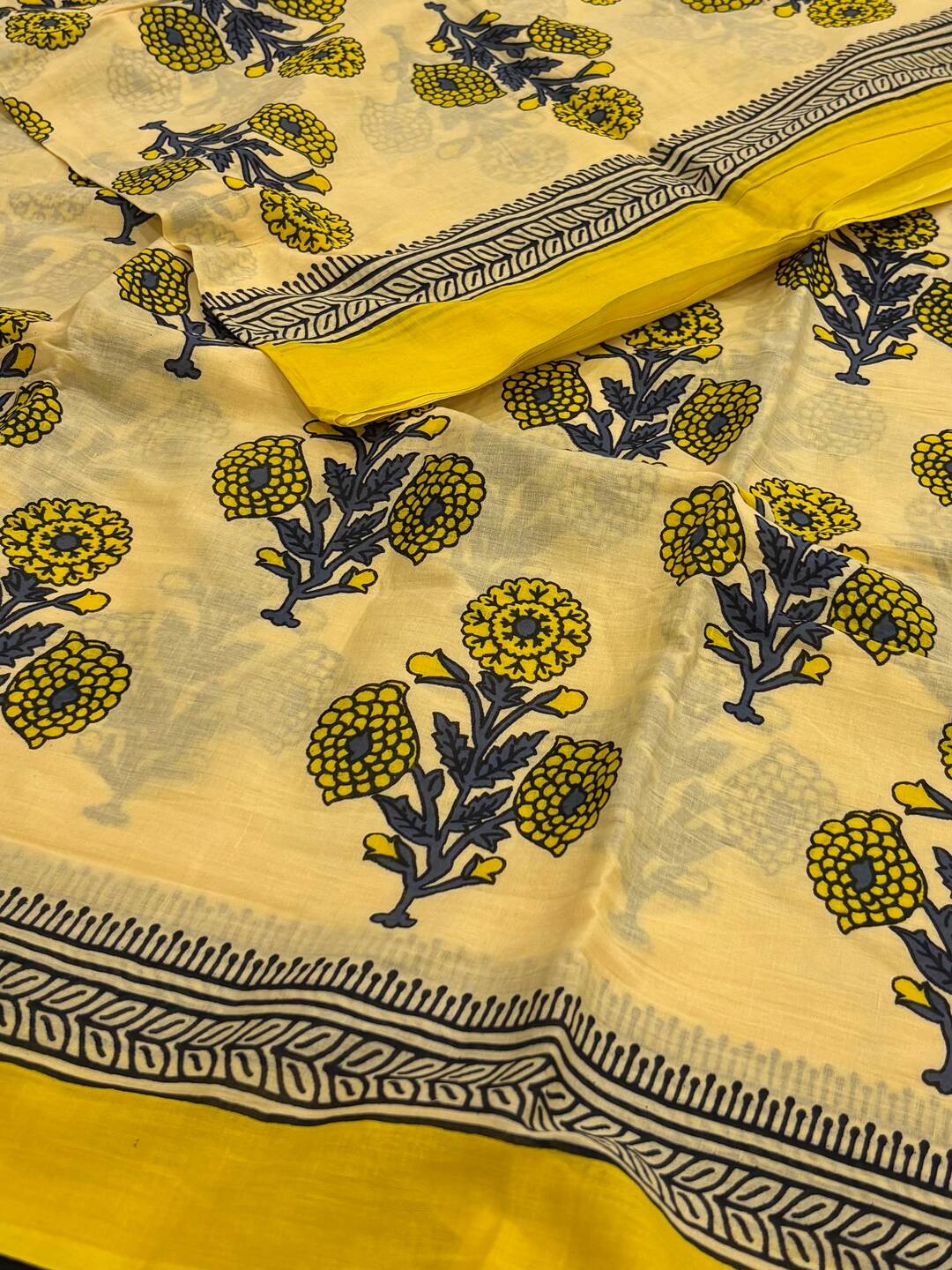 Pastel Yellow Printed Soft Cotton Saree