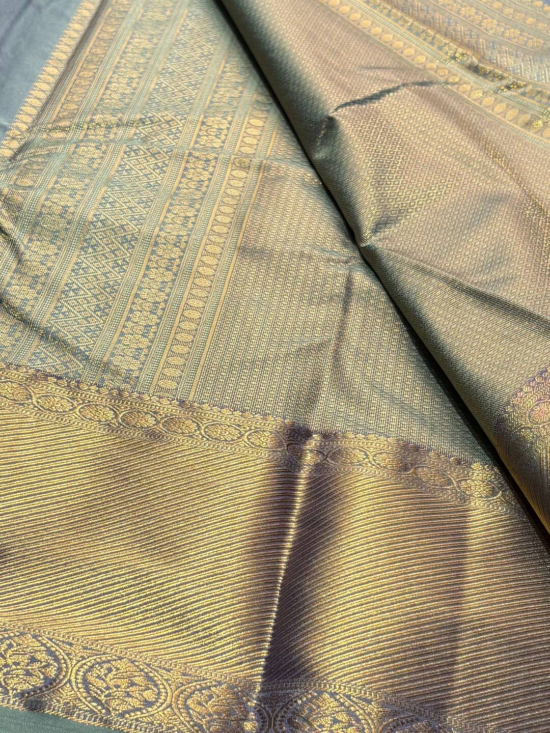 Dual Tone Blue Semi Kanchi Silk Saree