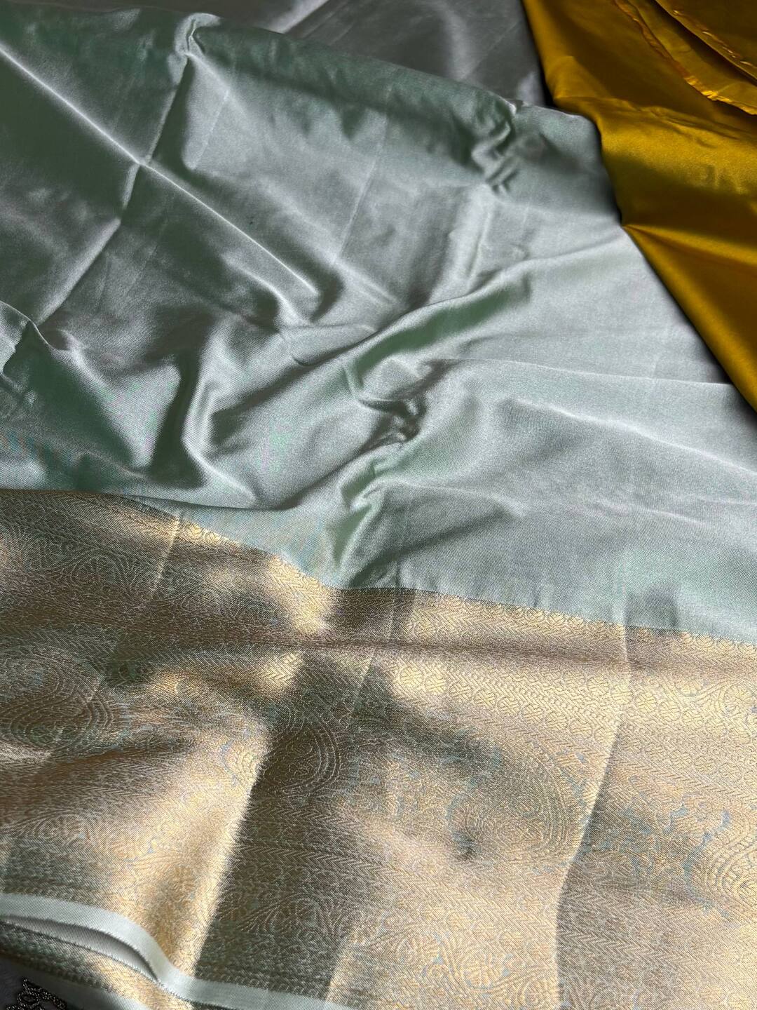 Dual Tone Olive Green Semi Kanchi Silk Saree