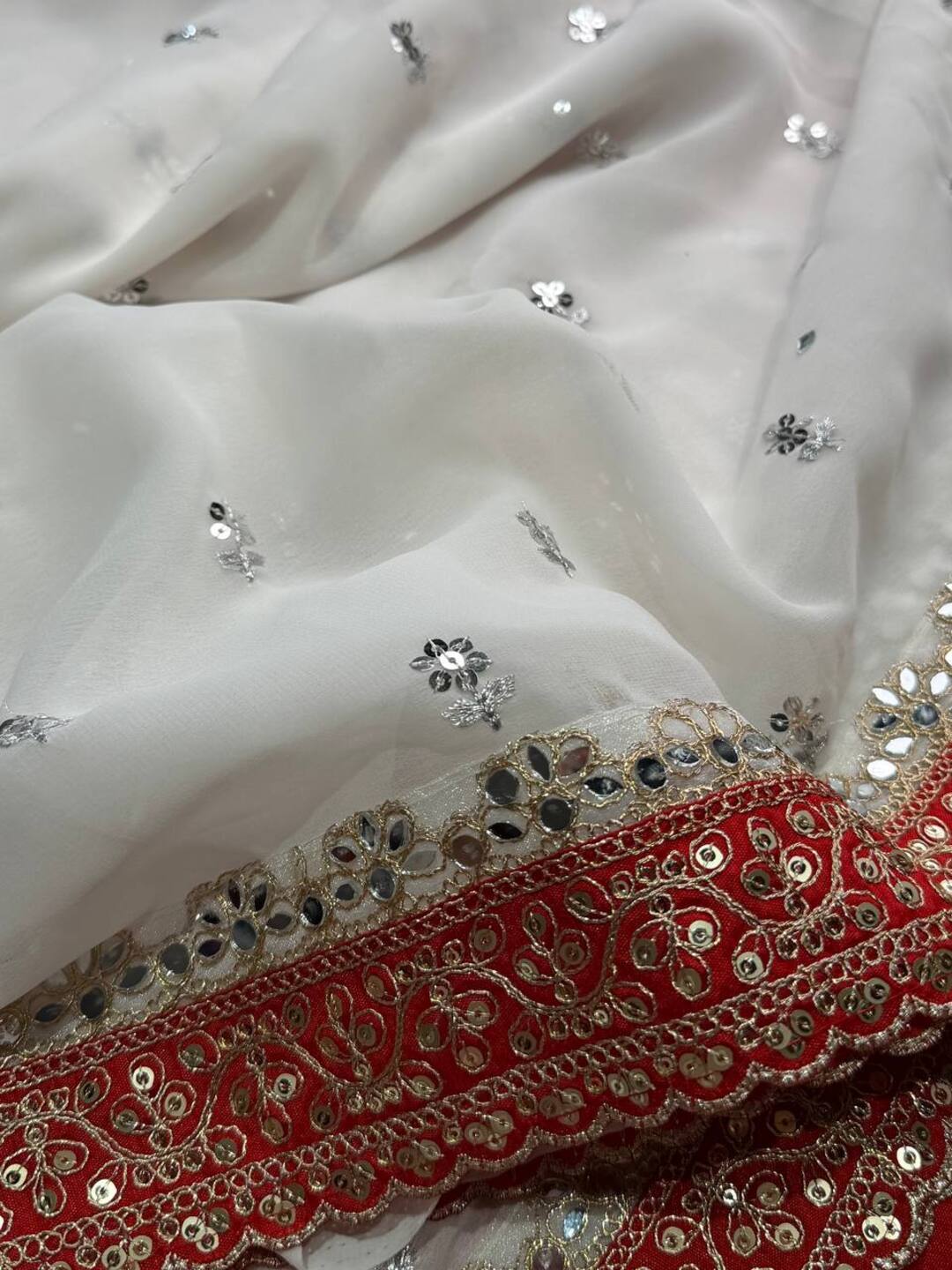White With Chili Red blouse Georgette Chiffon Silk Saree