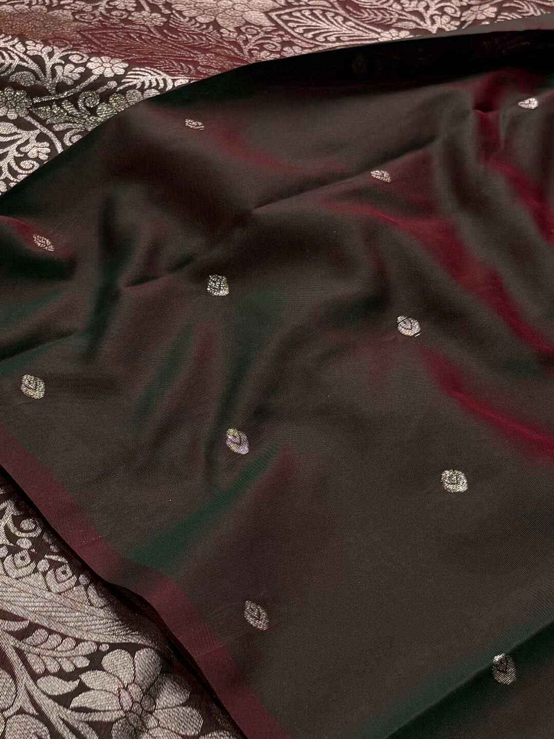 Dual Tone Green Cotton Silk Saree