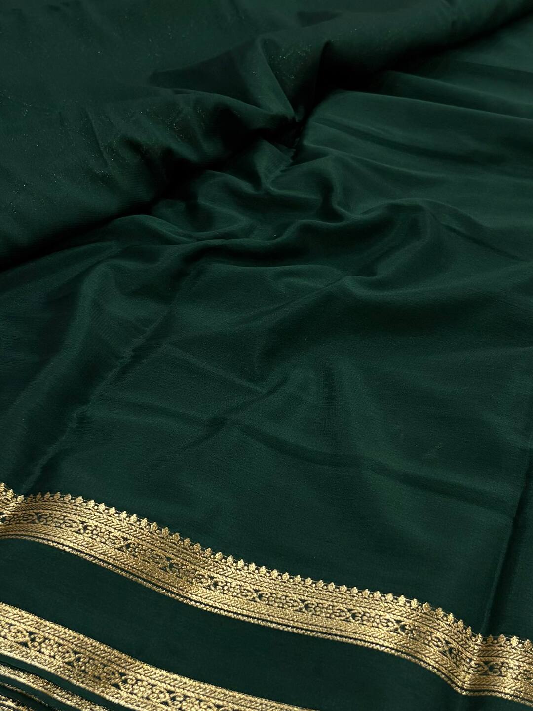 Emerald Green Chiffon Silk Saree
