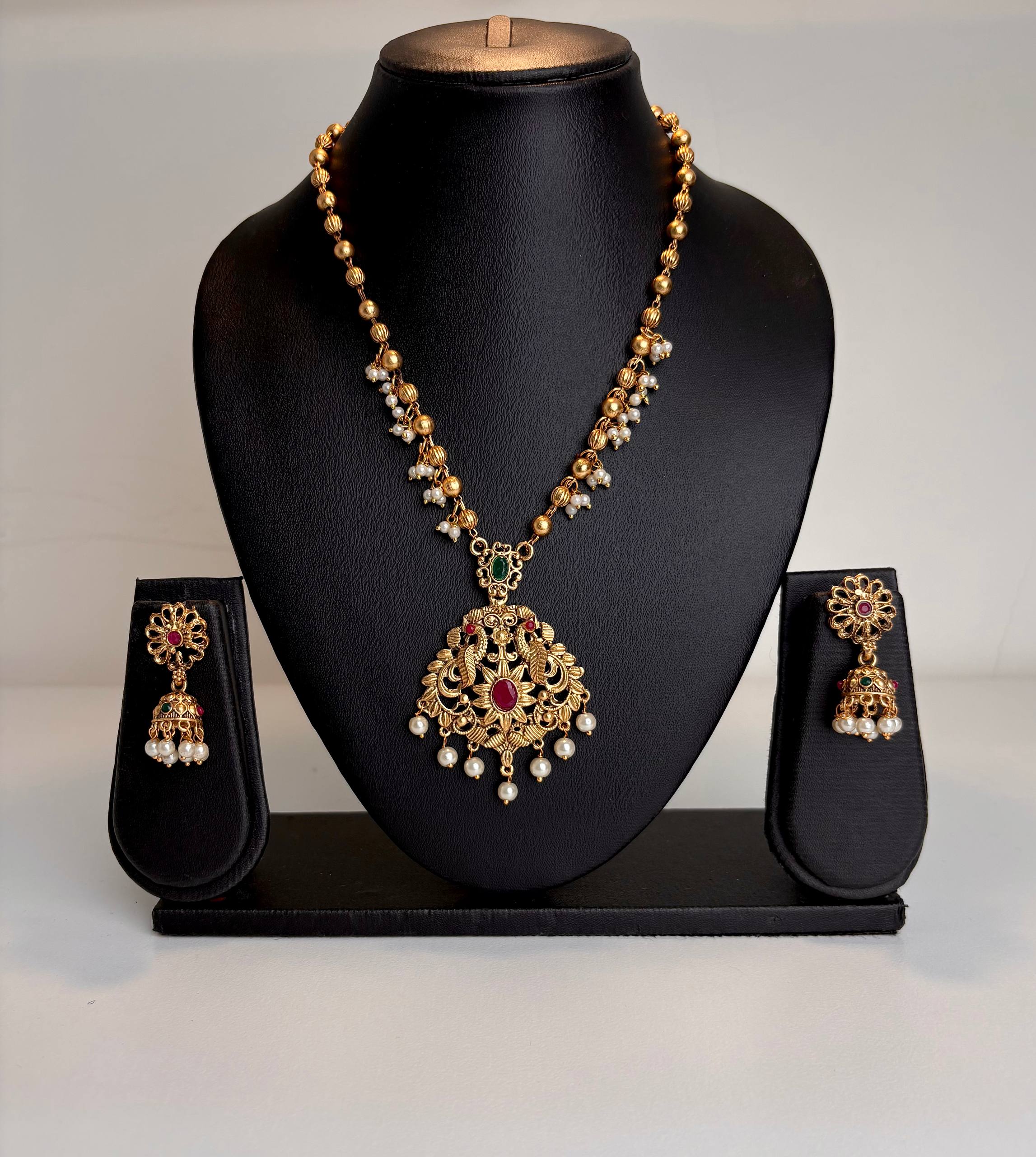 Necklace with Earrings Antique Jewellery
