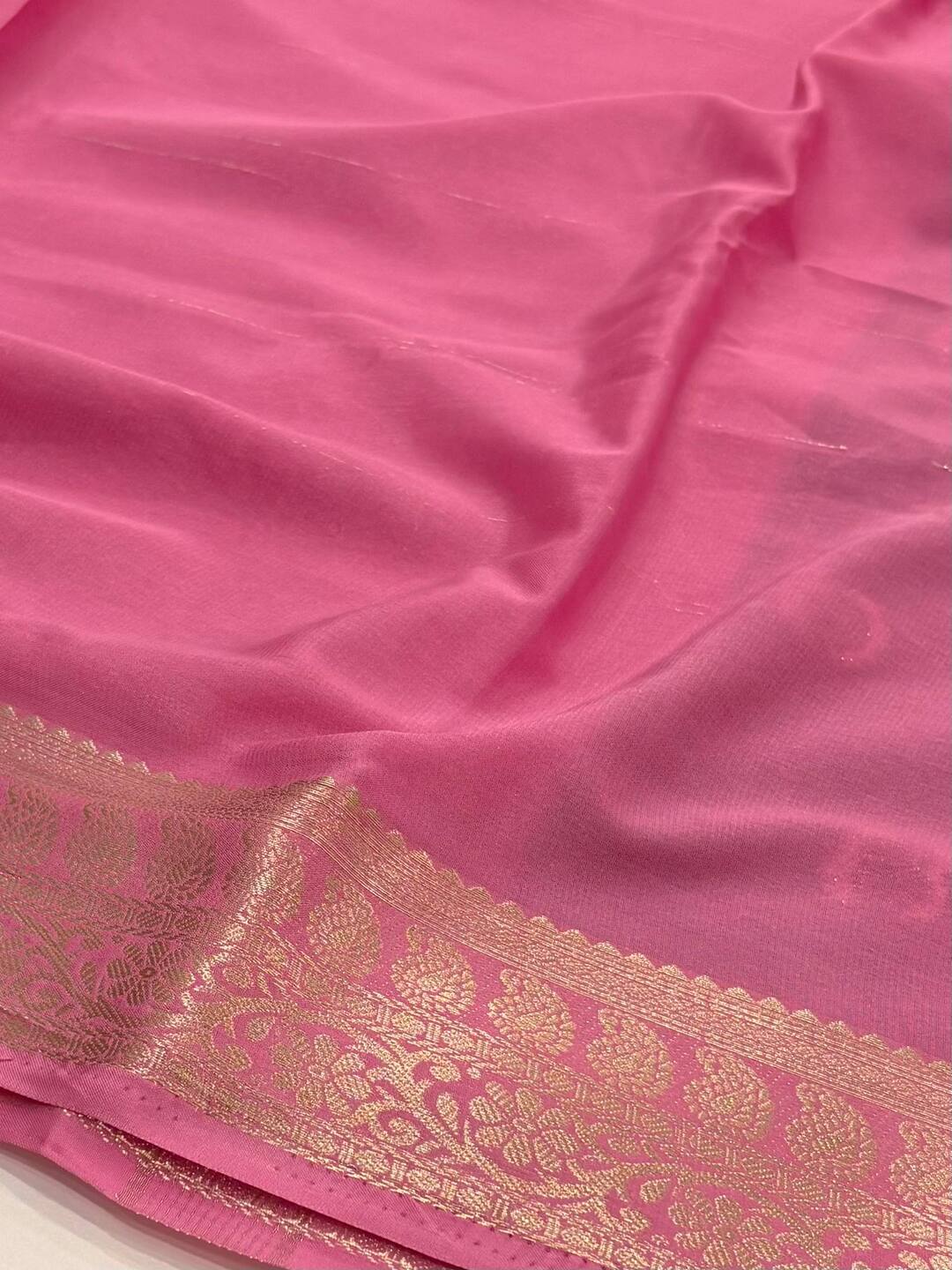 Emerald Green Chiffon Silk Saree