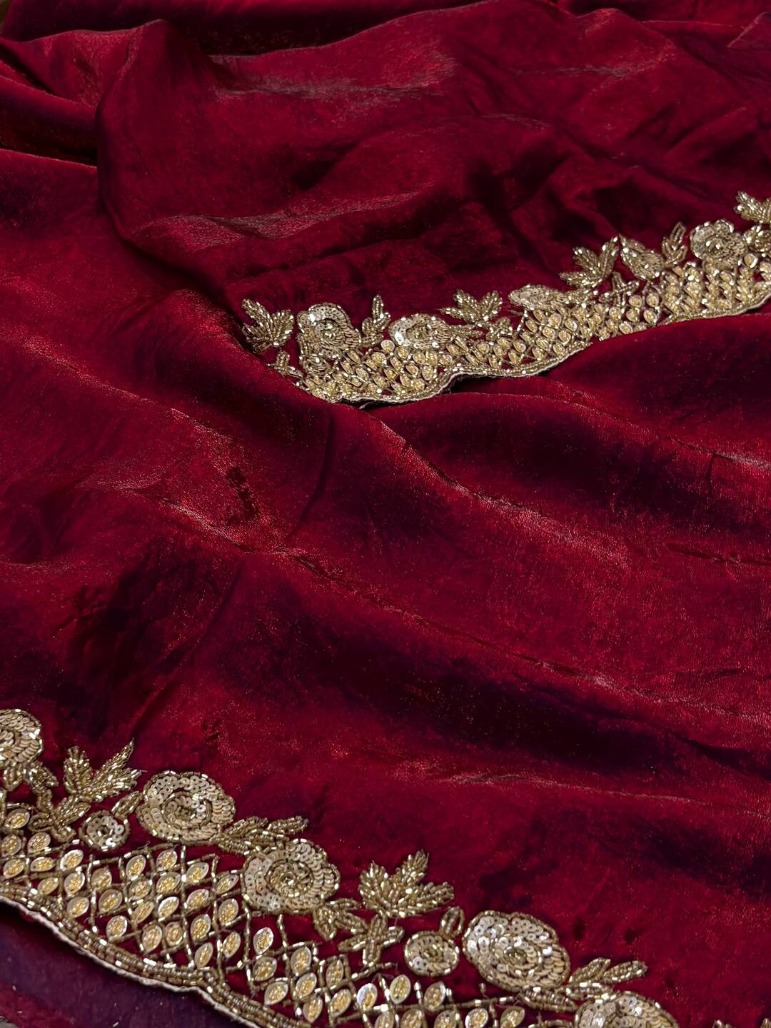 Dual Tone Maroon Georgette Saree