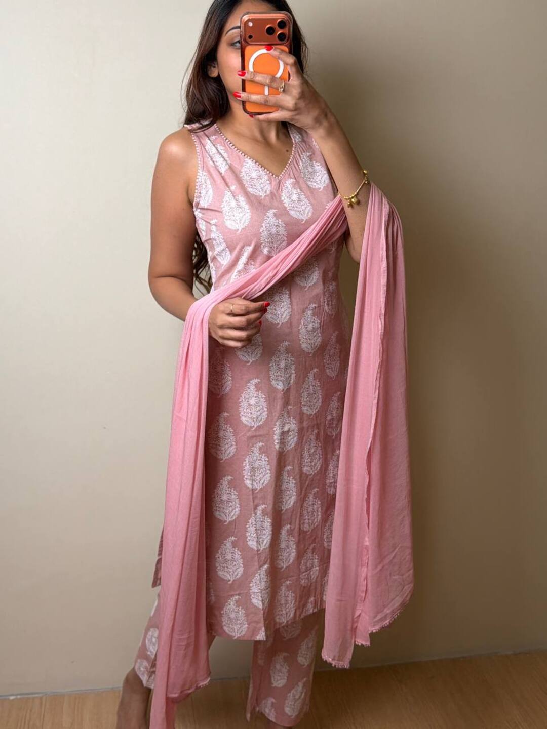 Baby Pink Straight Cut 3pc kurti Suit
