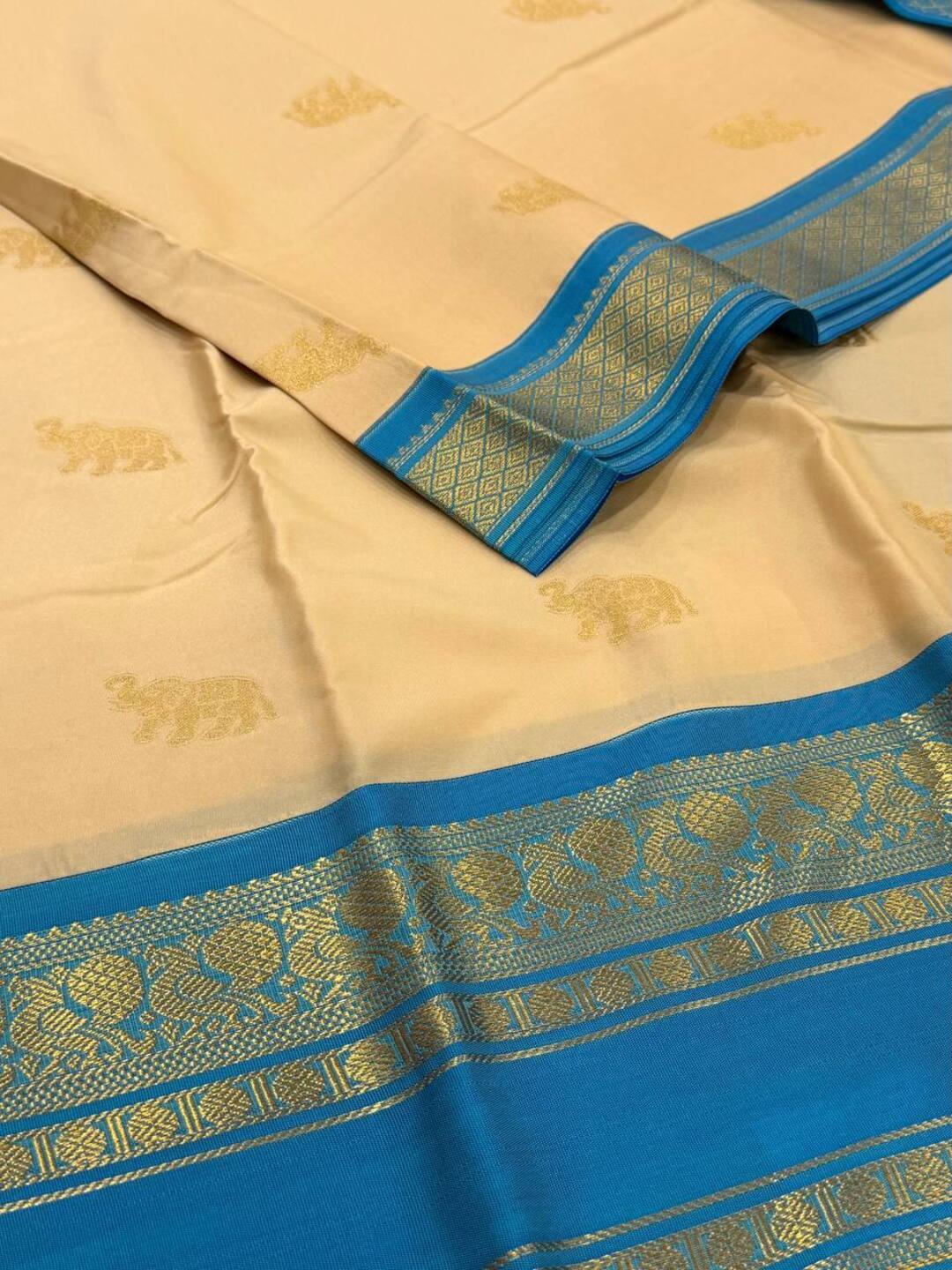 Off White Semi Kanchi Silk Saree