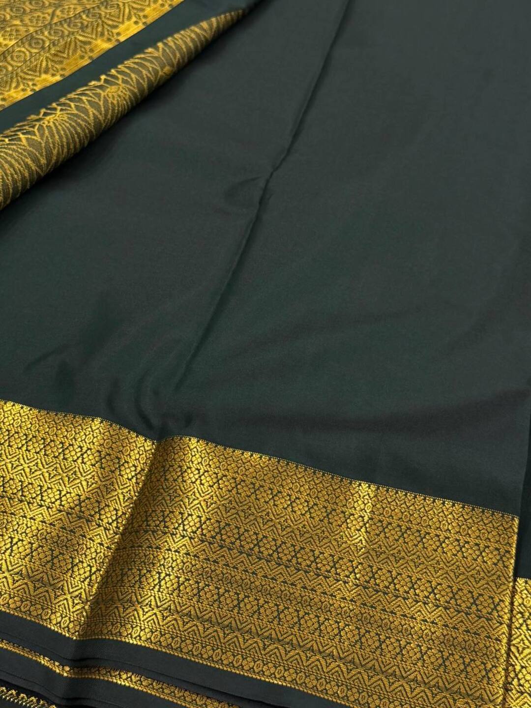 Emerald Green Cotton Silk Saree
