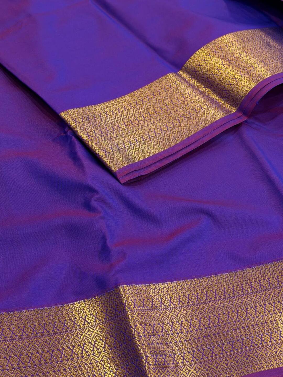 Dual Tone Violet Cotton Silk Saree