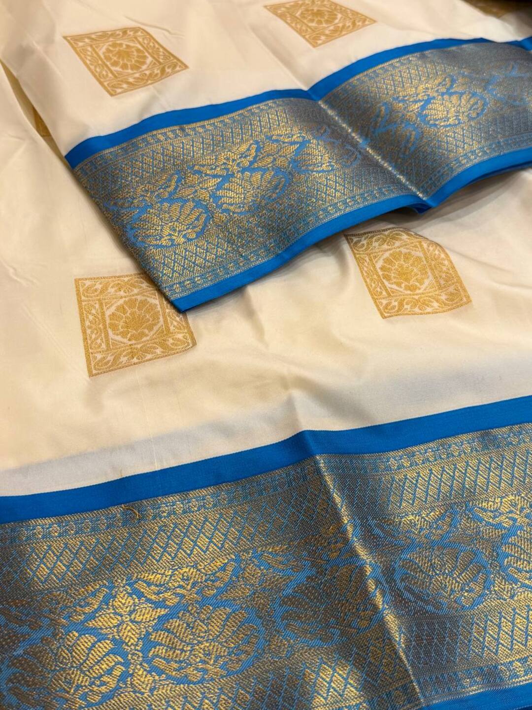 Off White Cotton Silk Saree