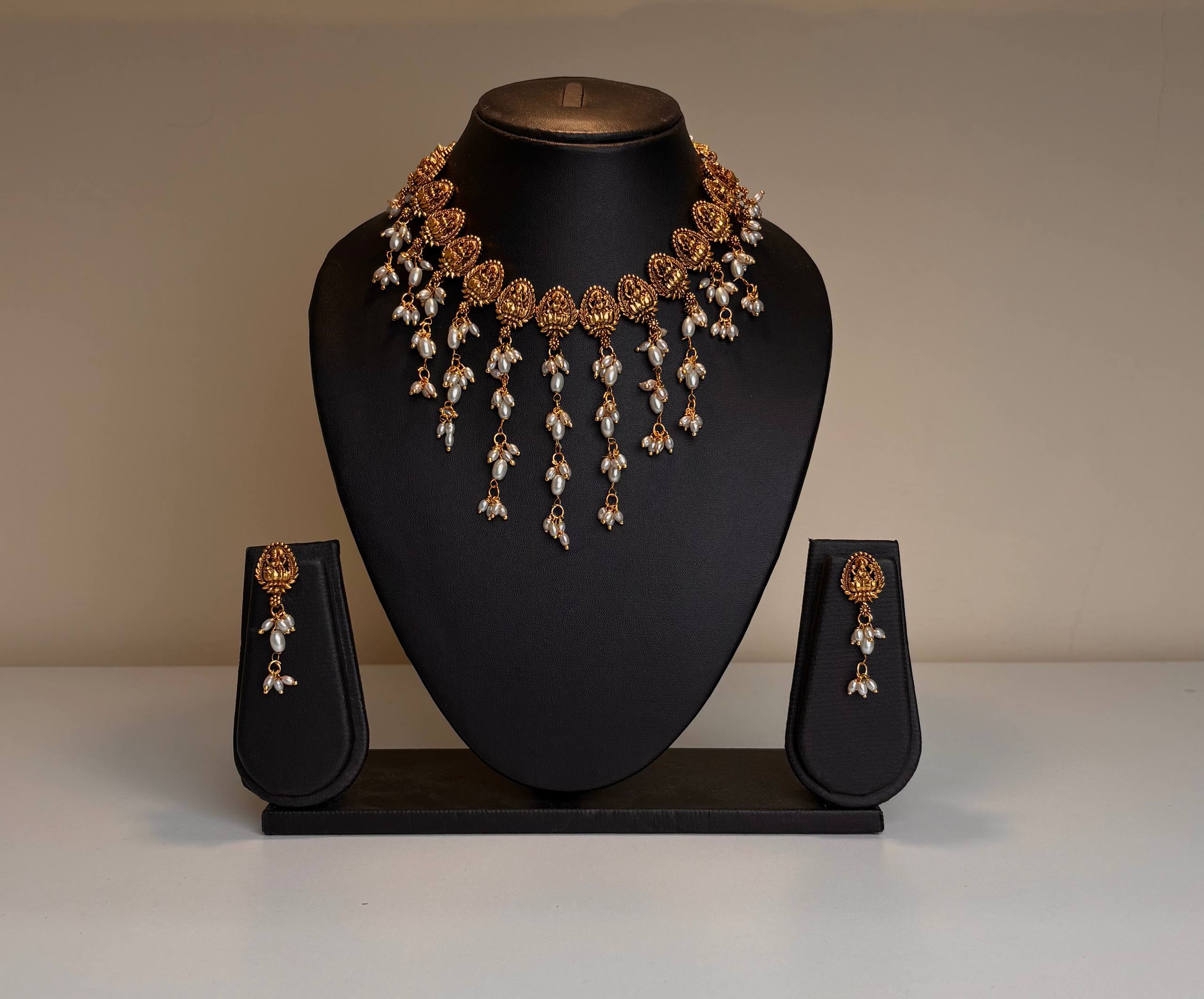 Necklace with Earrings Antique Jewelry
