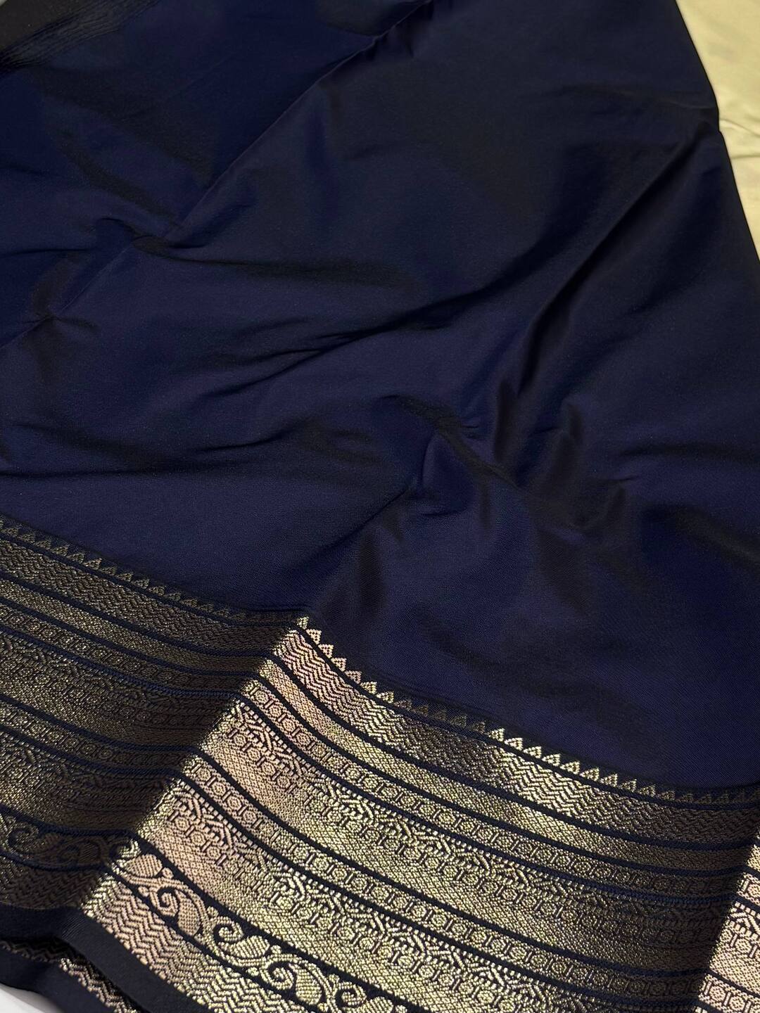 Off White With Midnight Blue Semi Kanchi Silk Saree