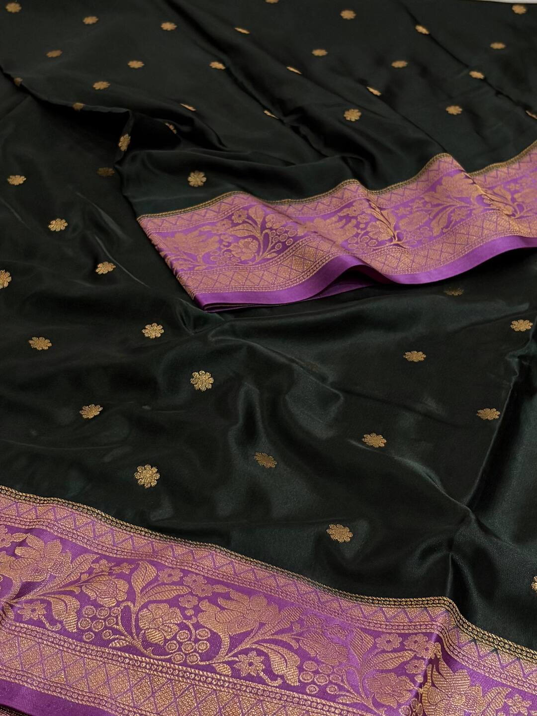 Emerald Green Banaras Satin Silk Saree