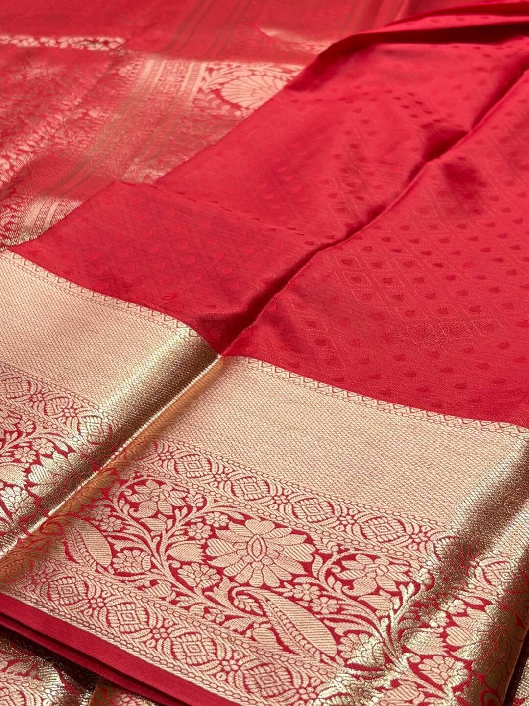 Chill Red With Copper Border Semi Kanchipuram Silk Saree