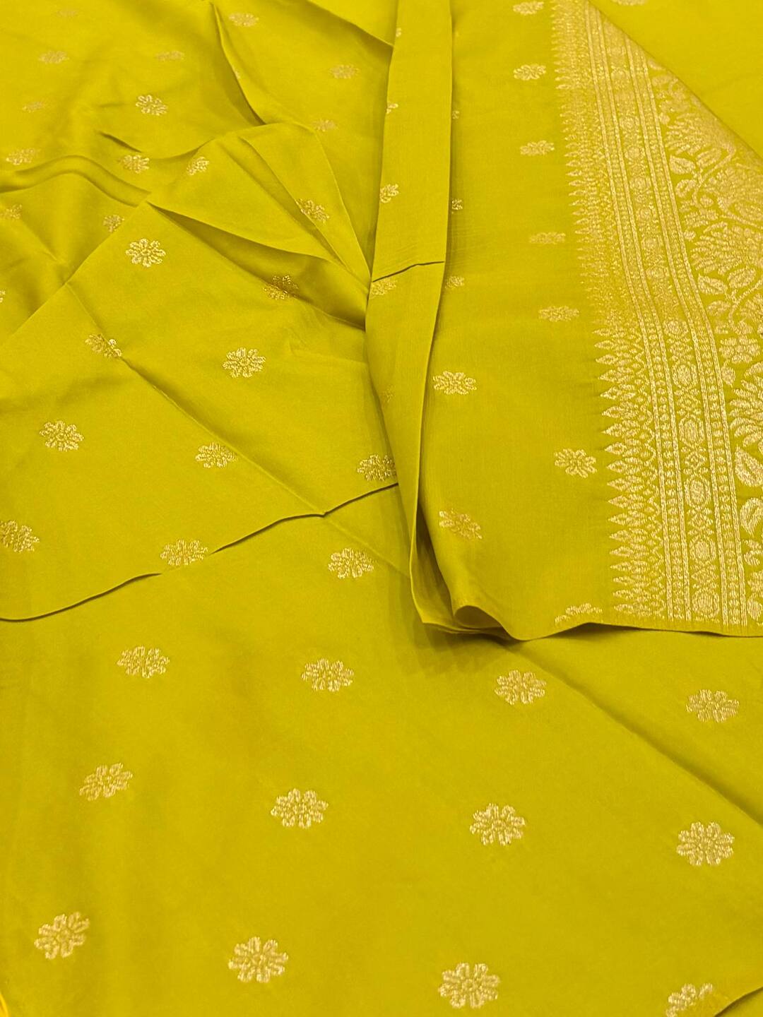 Apple Green Cotton Silk Saree