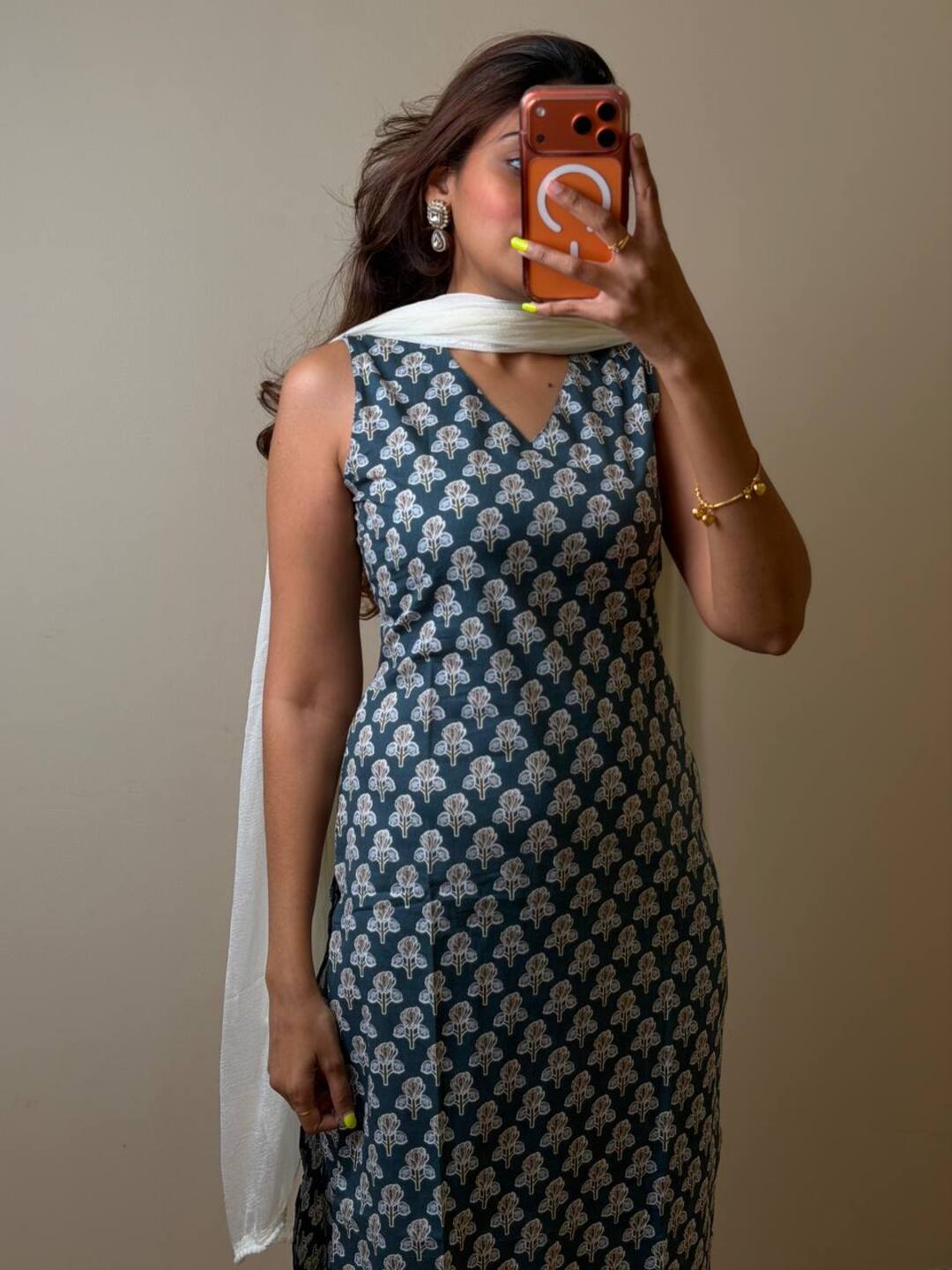 Blue Sleeveless 3pc kurti Suit