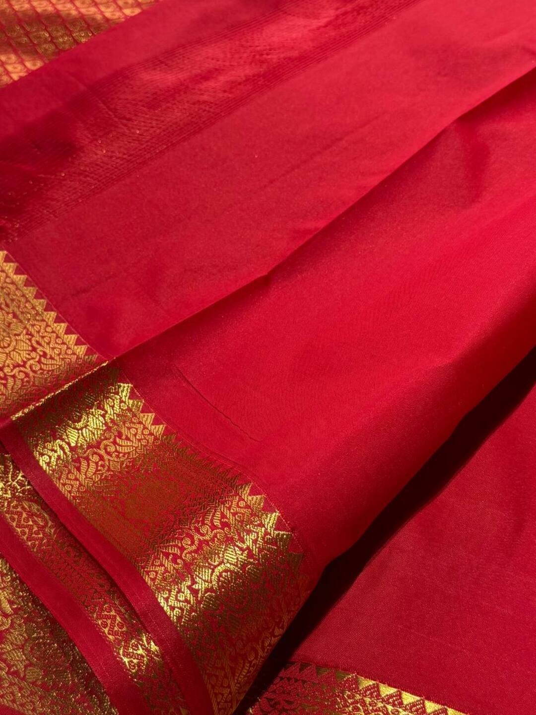 Chili Red Cotton Silk Saree