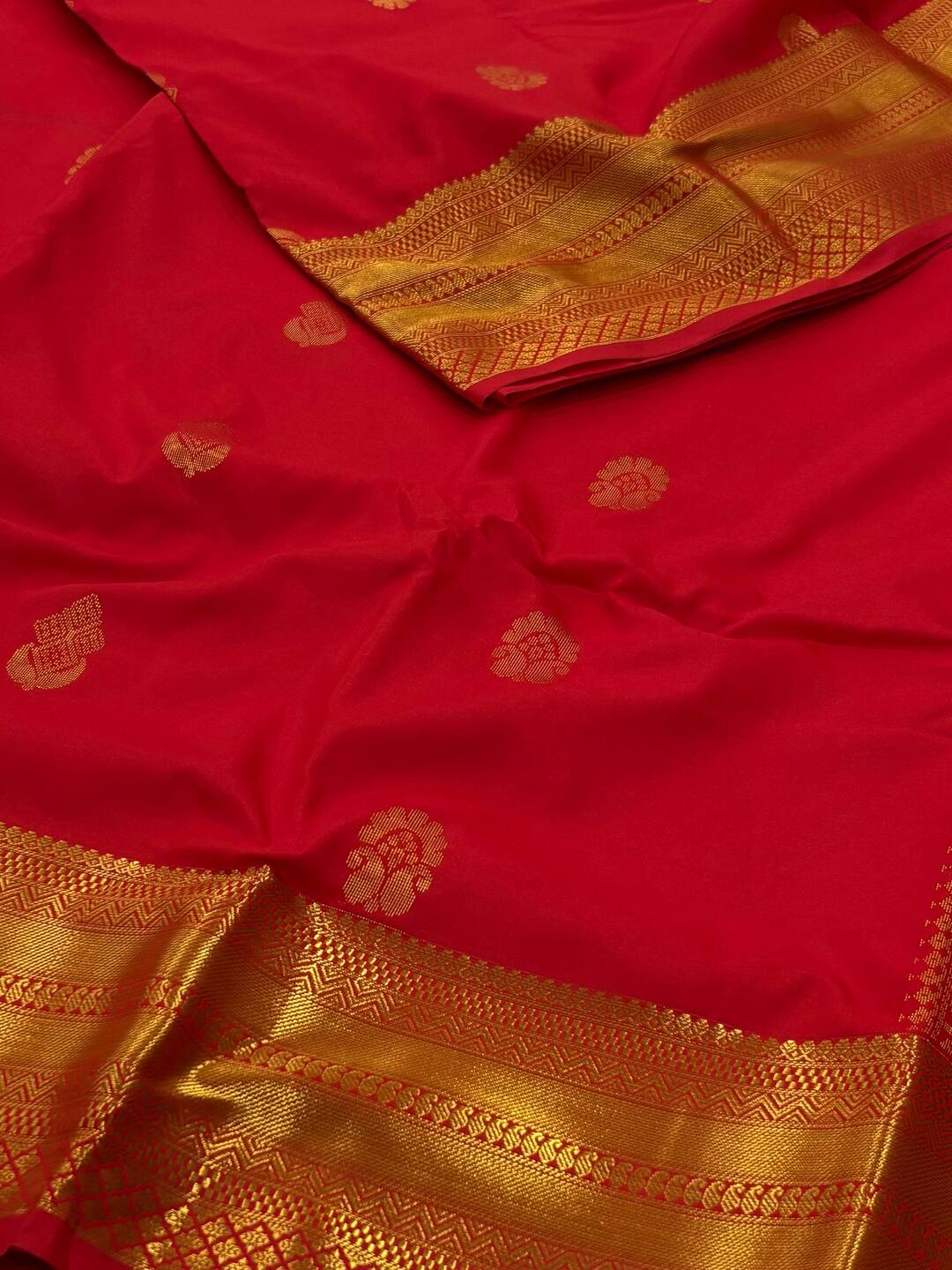 Chili Red Cotton Silk Saree