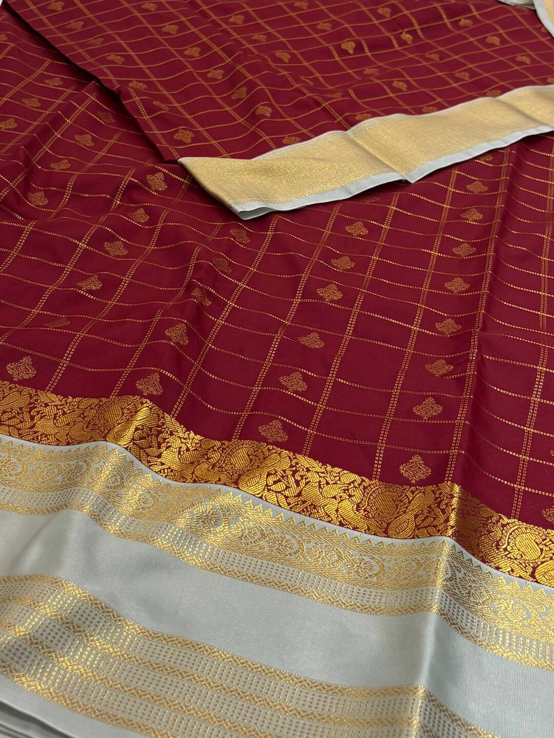 Maroon Checked Semi Kanchi Silk Saree